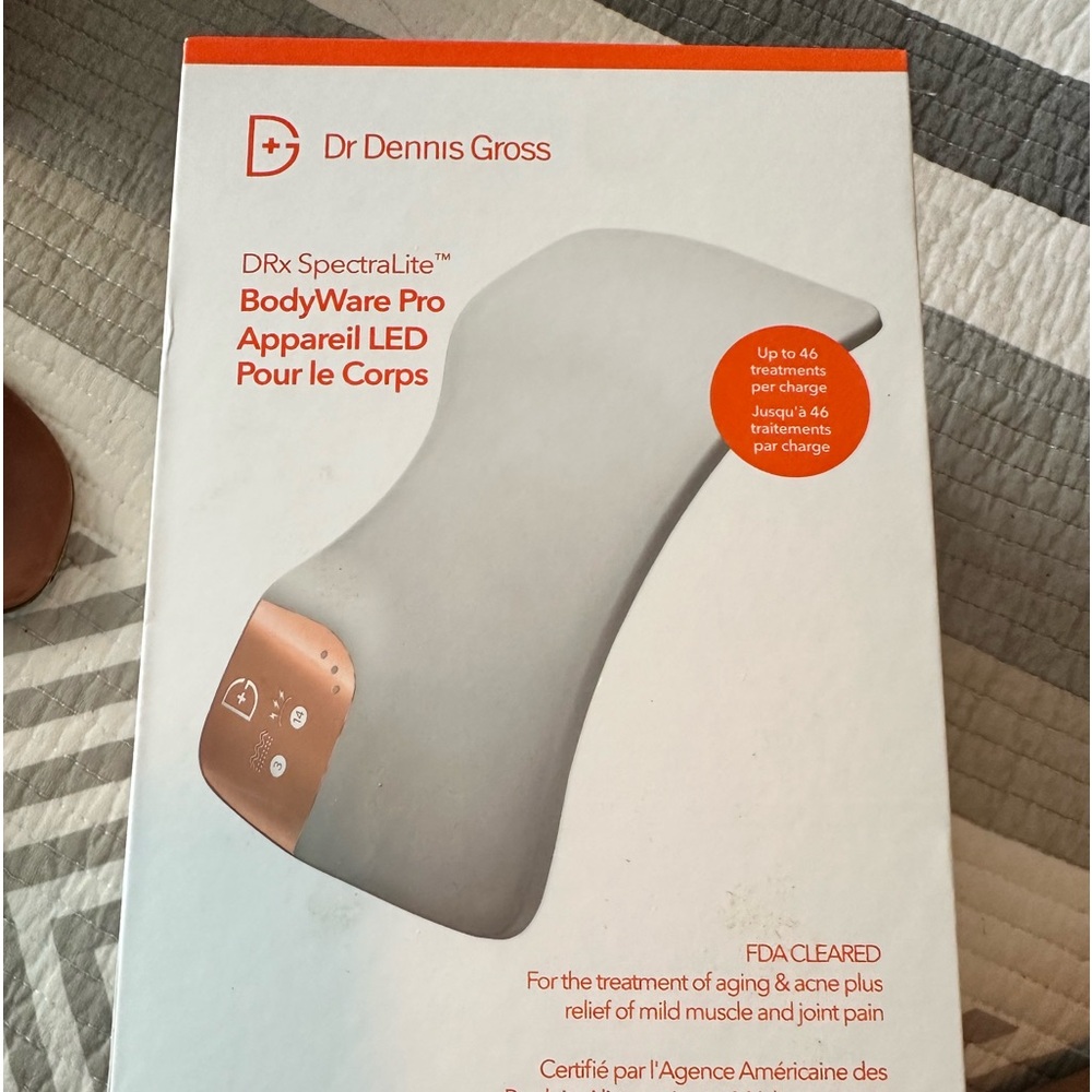 COPY - A Dr Dennis Gross BodyWare Pro Appareil LED Pour le Corps.